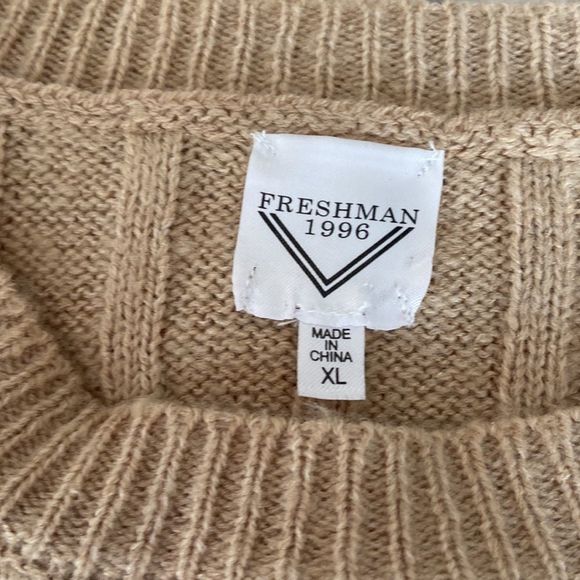 Freshman 1996 tan distressed sweater XL - Picture 3 of 5